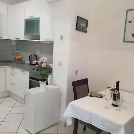 By The Sea Pag - 21962 Apartamento
